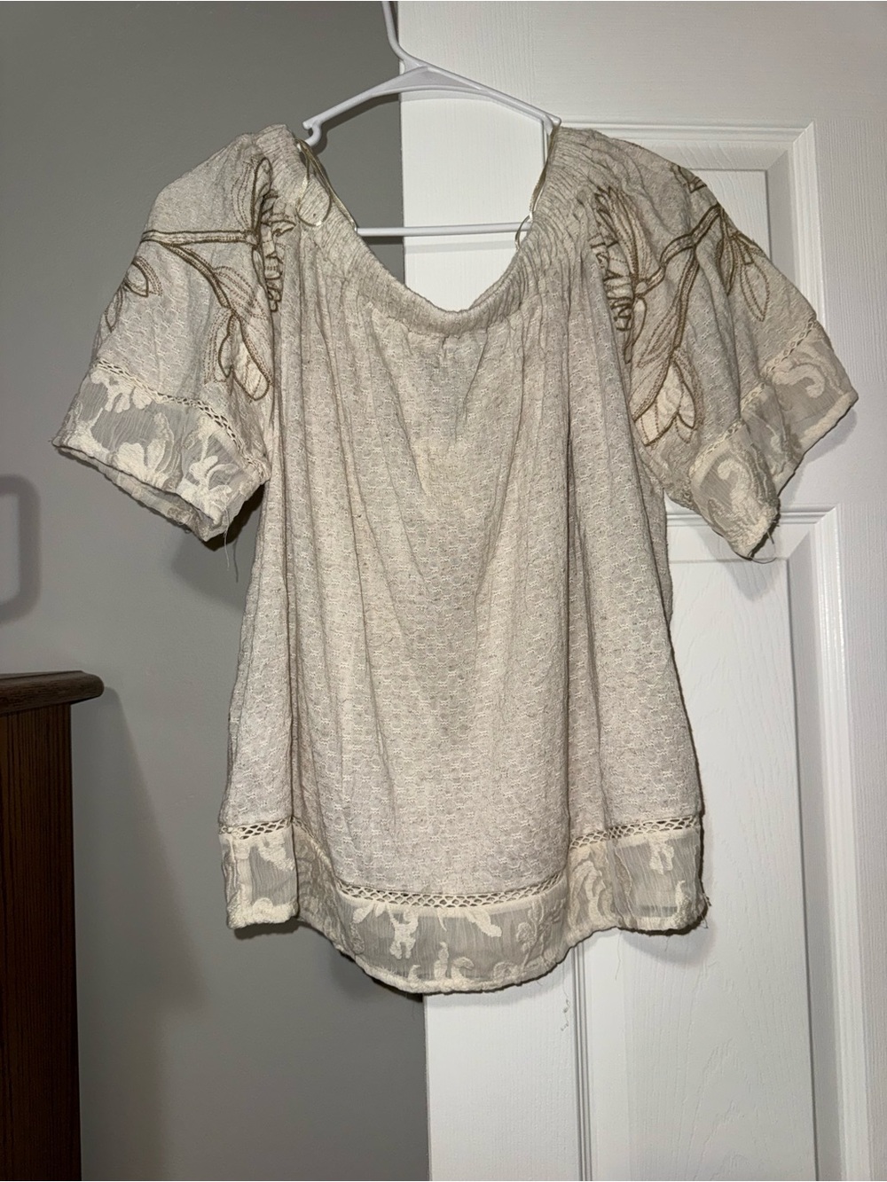 Lucky Brand Cream Off-Shoulder Embroidered Blouse - Picture 4 of 6